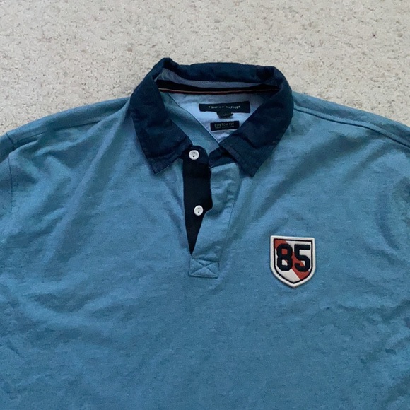 Large Tommy Hilfiger Collared Long Sleeve Shirt - Picture 2 of 4